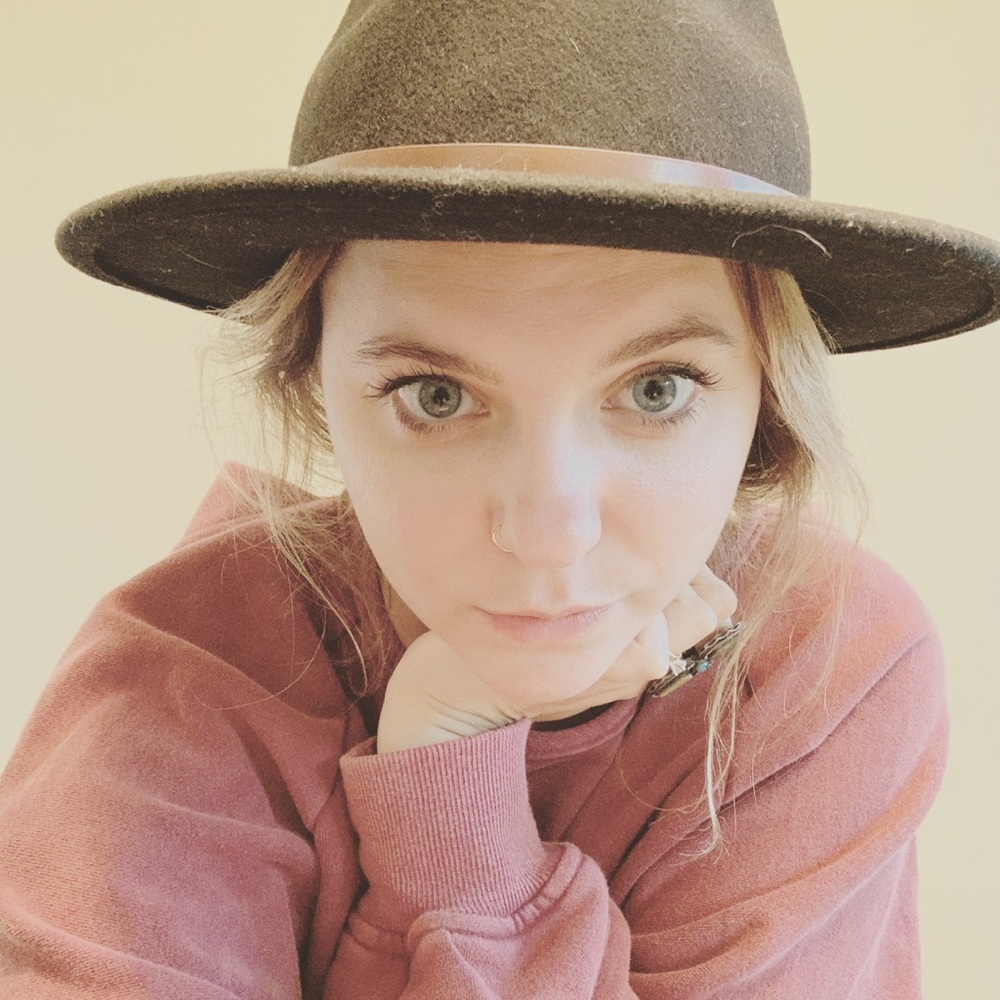 Meet your Posher, Cassie